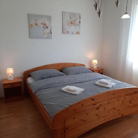 Apartman Mila โนวีวีโนดอลสกี ภายนอก รูปภาพ