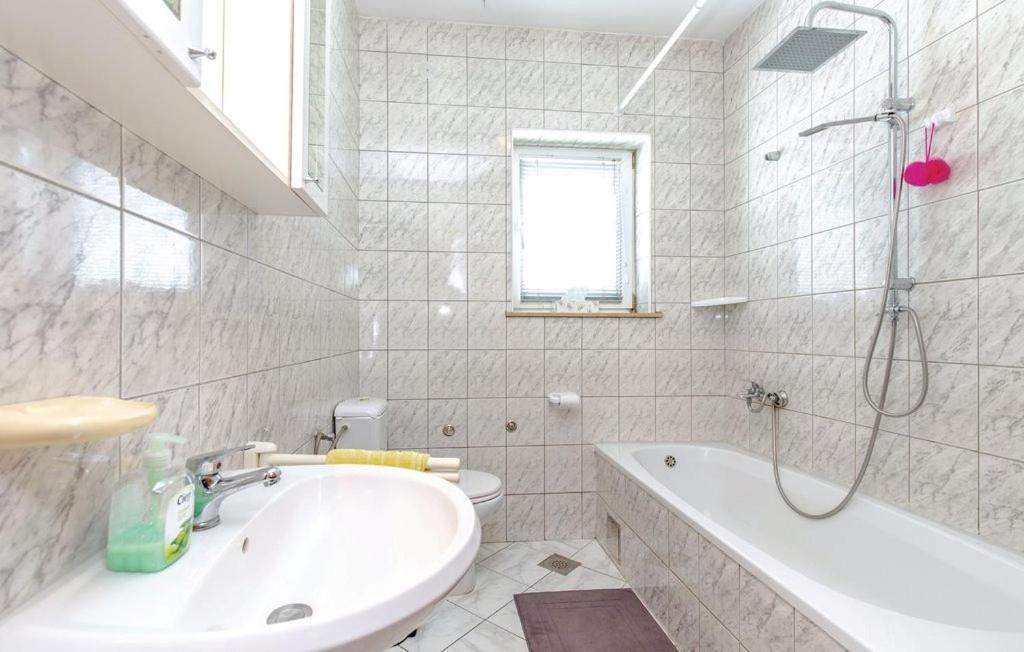 Apartman Mila โนวีวีโนดอลสกี ภายนอก รูปภาพ