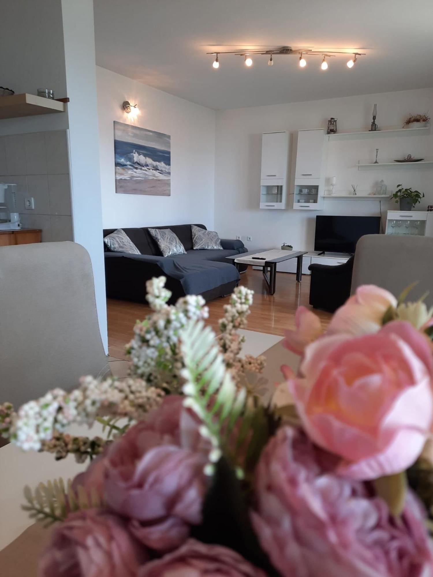 Apartman Mila โนวีวีโนดอลสกี ภายนอก รูปภาพ